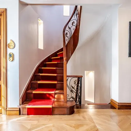 Appartement Superb In Historic Mansion In Beylerbeyi
